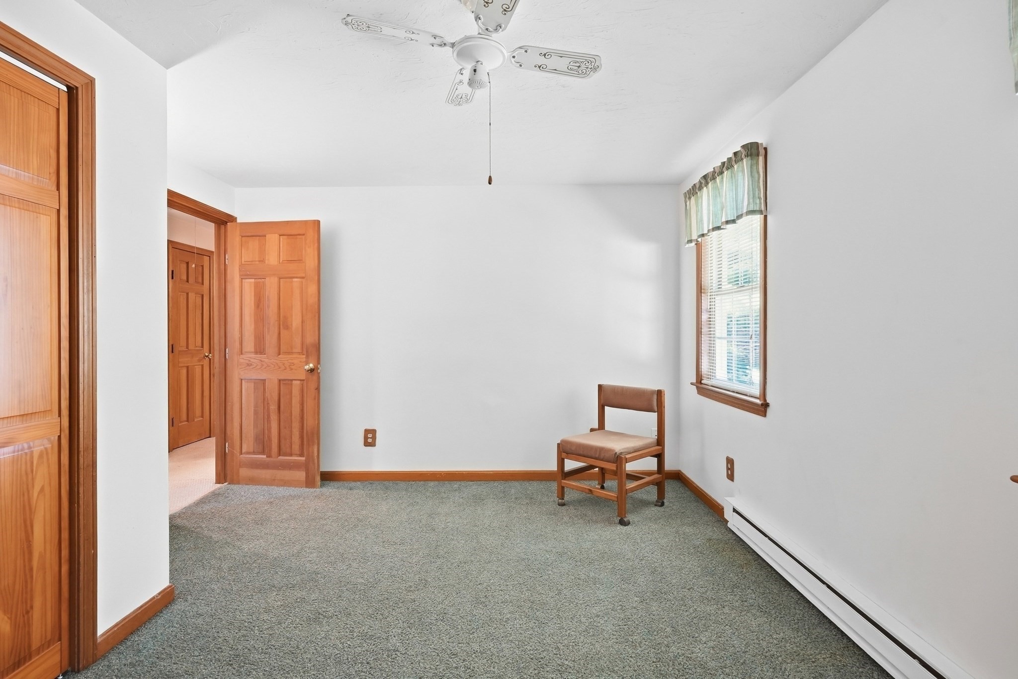8 Glenmere Road Charlton, MA 01507 - Photo 12 of 29 Gallery Image 12