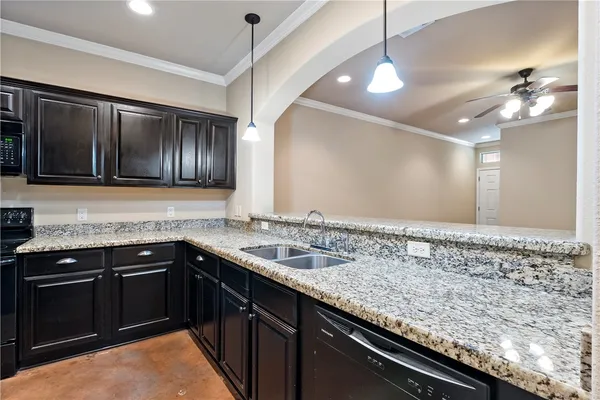 $2,350 | 113 Armored Avenue, College Station, TX 77845