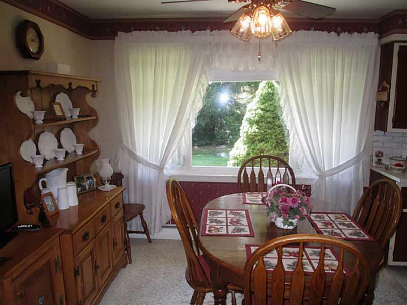 692 Saxonburg Road Butler, PA 16002 - Photo 7 of 23 Dining Room.