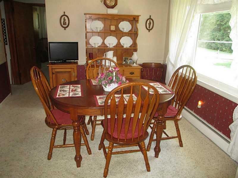 692 Saxonburg Road Butler, PA 16002 - Photo 8 of 23 Dining Room.