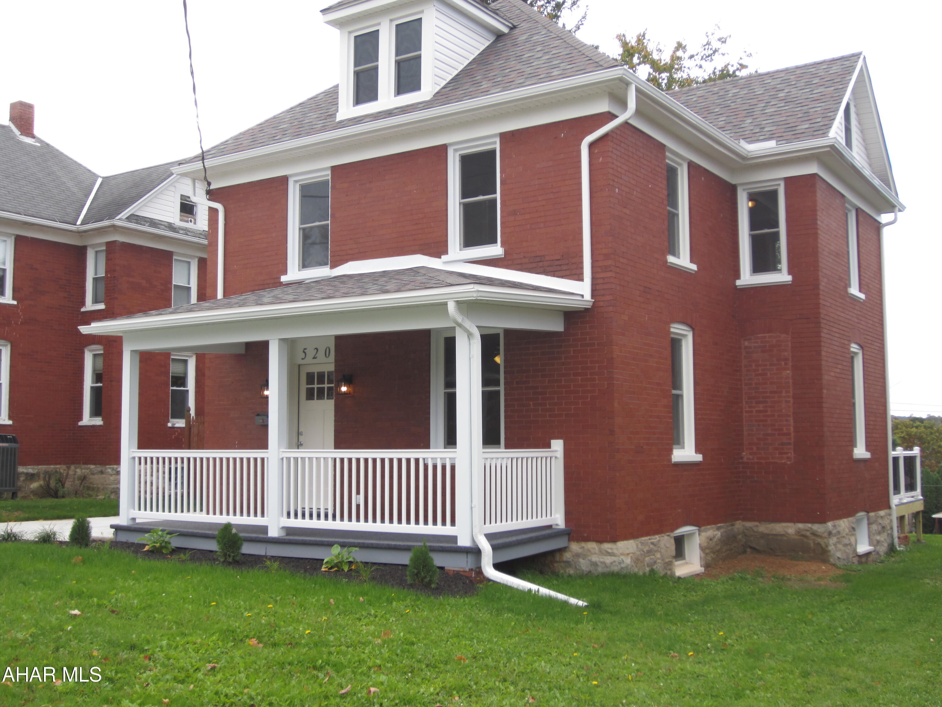 520 Maple Street Roaring Spring, PA 16673 - Photo 2 of 34 Gallery Image 2