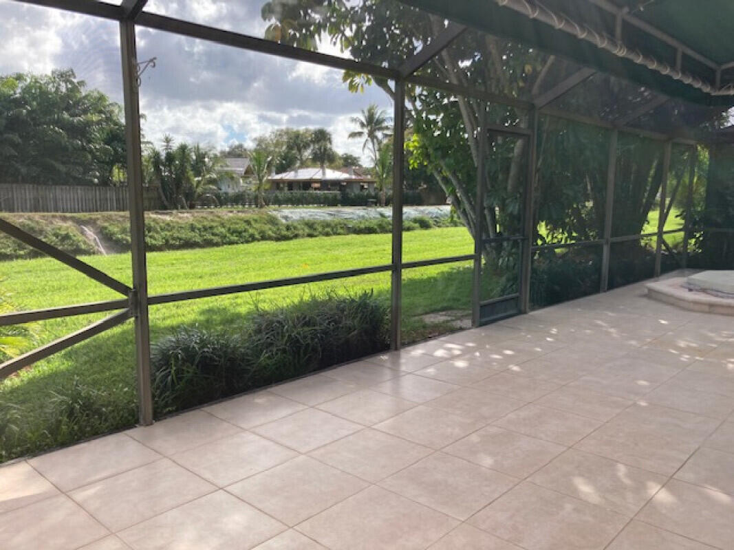 6160 Vía Tierra Boca Raton, FL 33433 - Photo 15 of 20 15