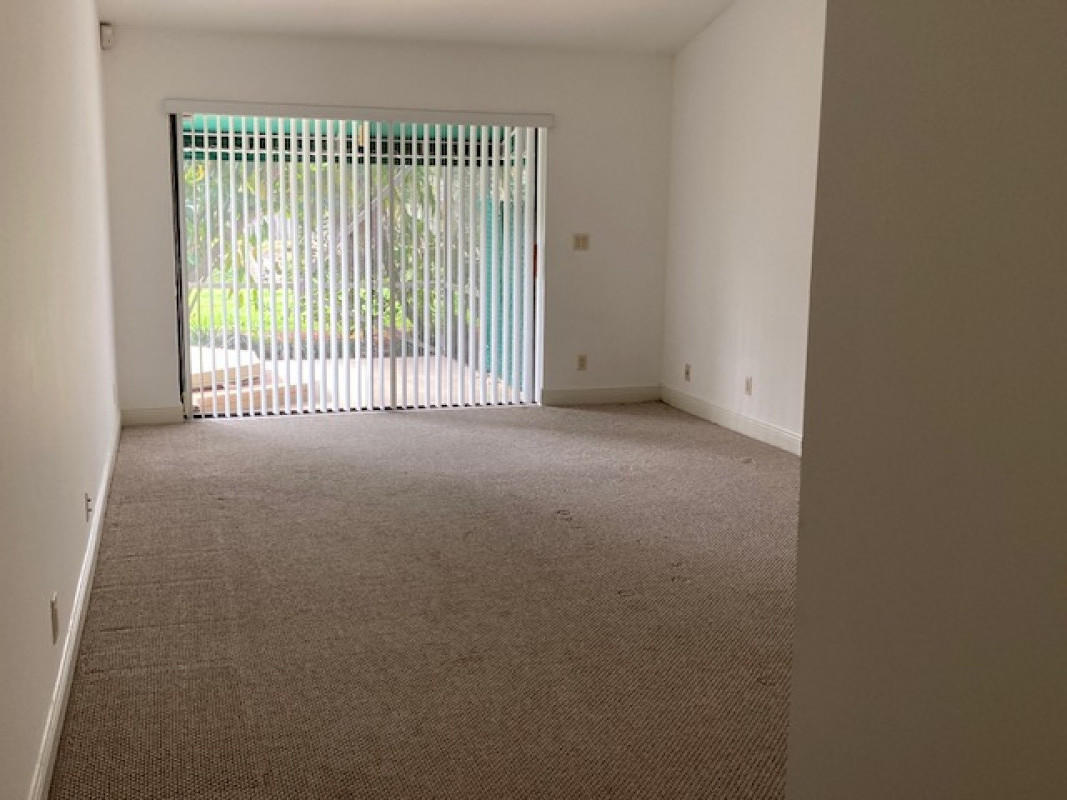 6160 Vía Tierra Boca Raton, FL 33433 - Photo 7 of 20 7