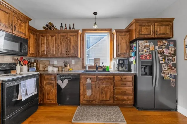 $189,900 | 2904 Jules Street, St. Joseph, MO 64501