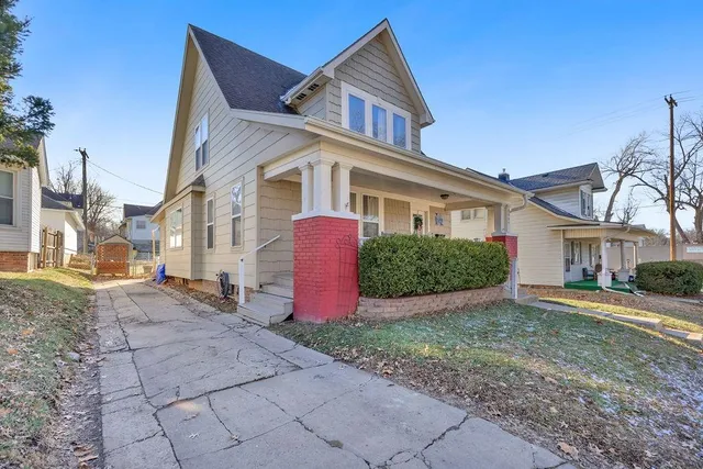 $189,900 | 2904 Jules Street, St. Joseph, MO 64501