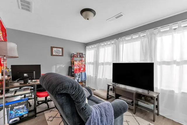 $189,900 | 2904 Jules Street, St. Joseph, MO 64501