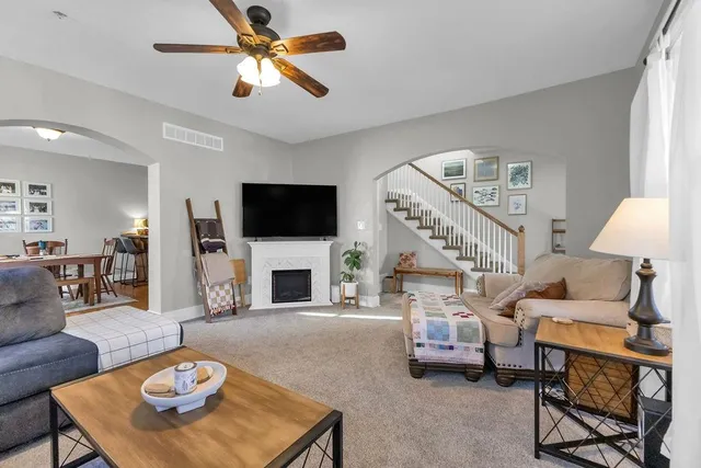 $189,900 | 2904 Jules Street, St. Joseph, MO 64501