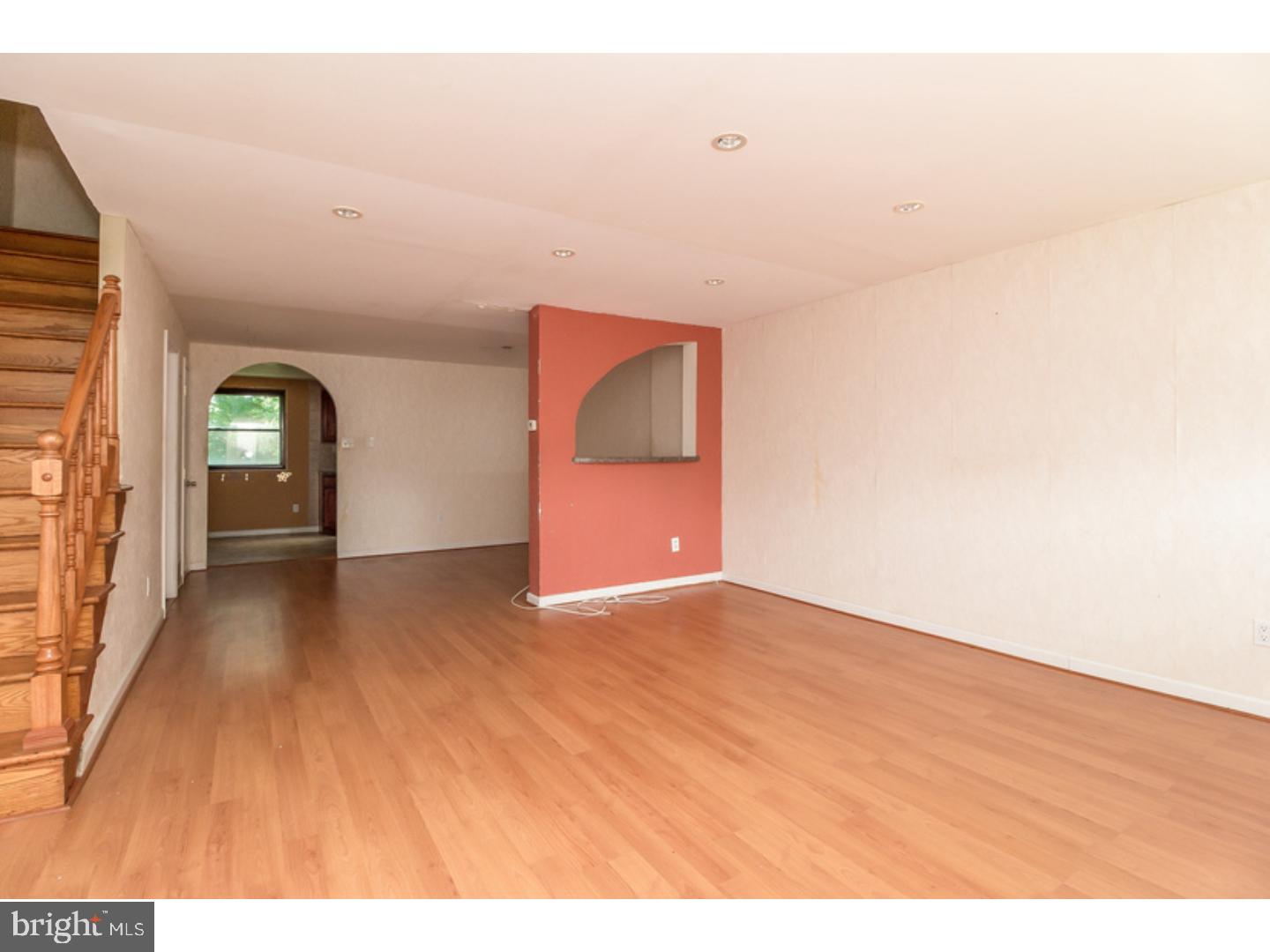 2807 Willits Road Philadelphia, PA 19114 - Photo 2 of 25 Gallery Image 2
