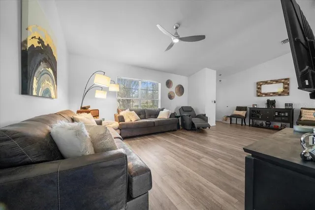 $289,999 | 1208 Northeast 21st Court, Ocala, FL 34470