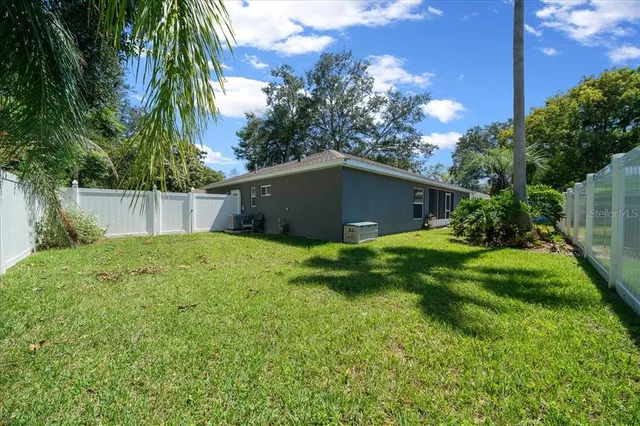 $289,999 | 1208 Northeast 21st Court, Ocala, FL 34470