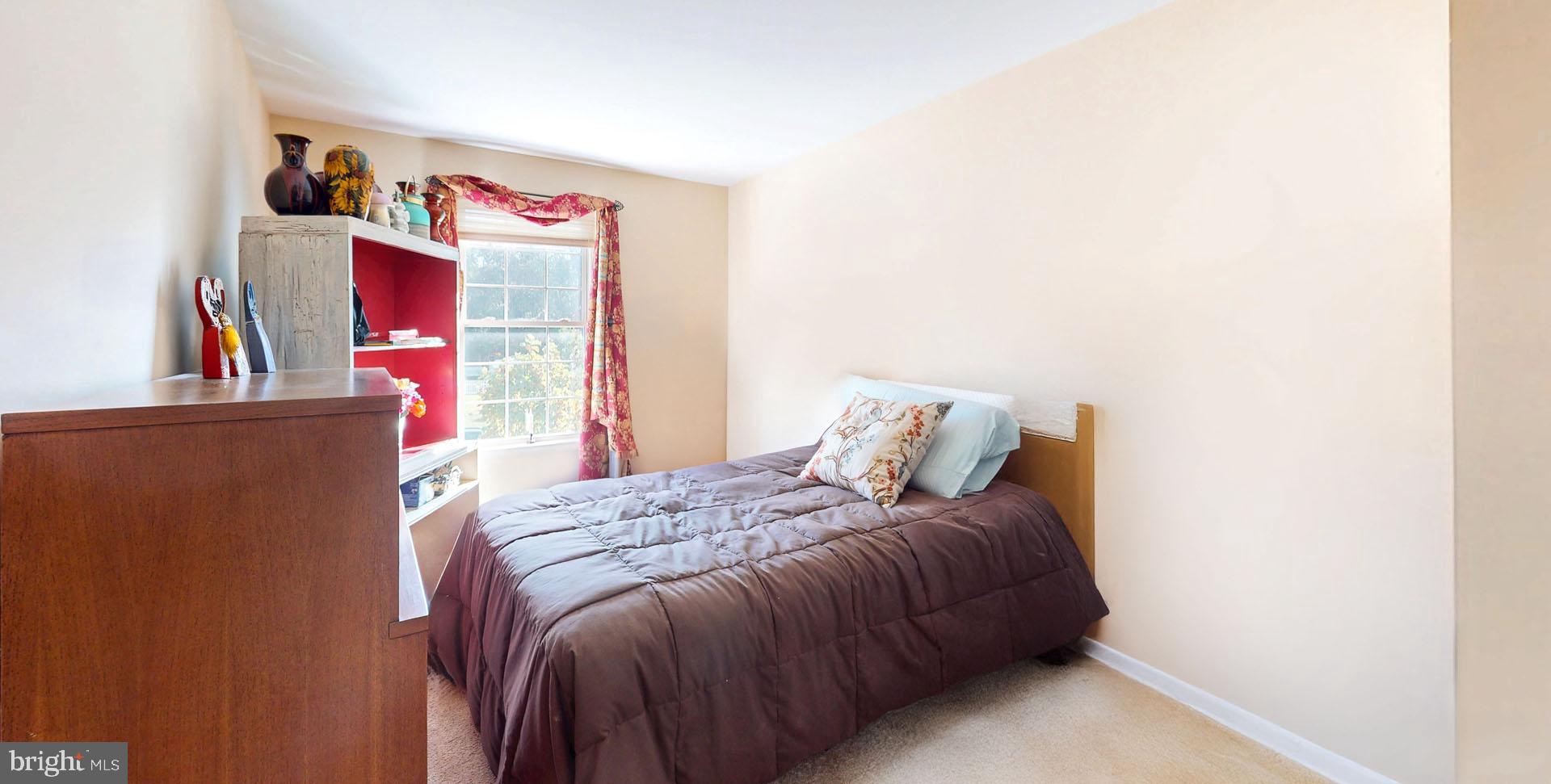 435 School House Road Williamstown, NJ 08094 - Photo 28 of 64 Second Bedroom