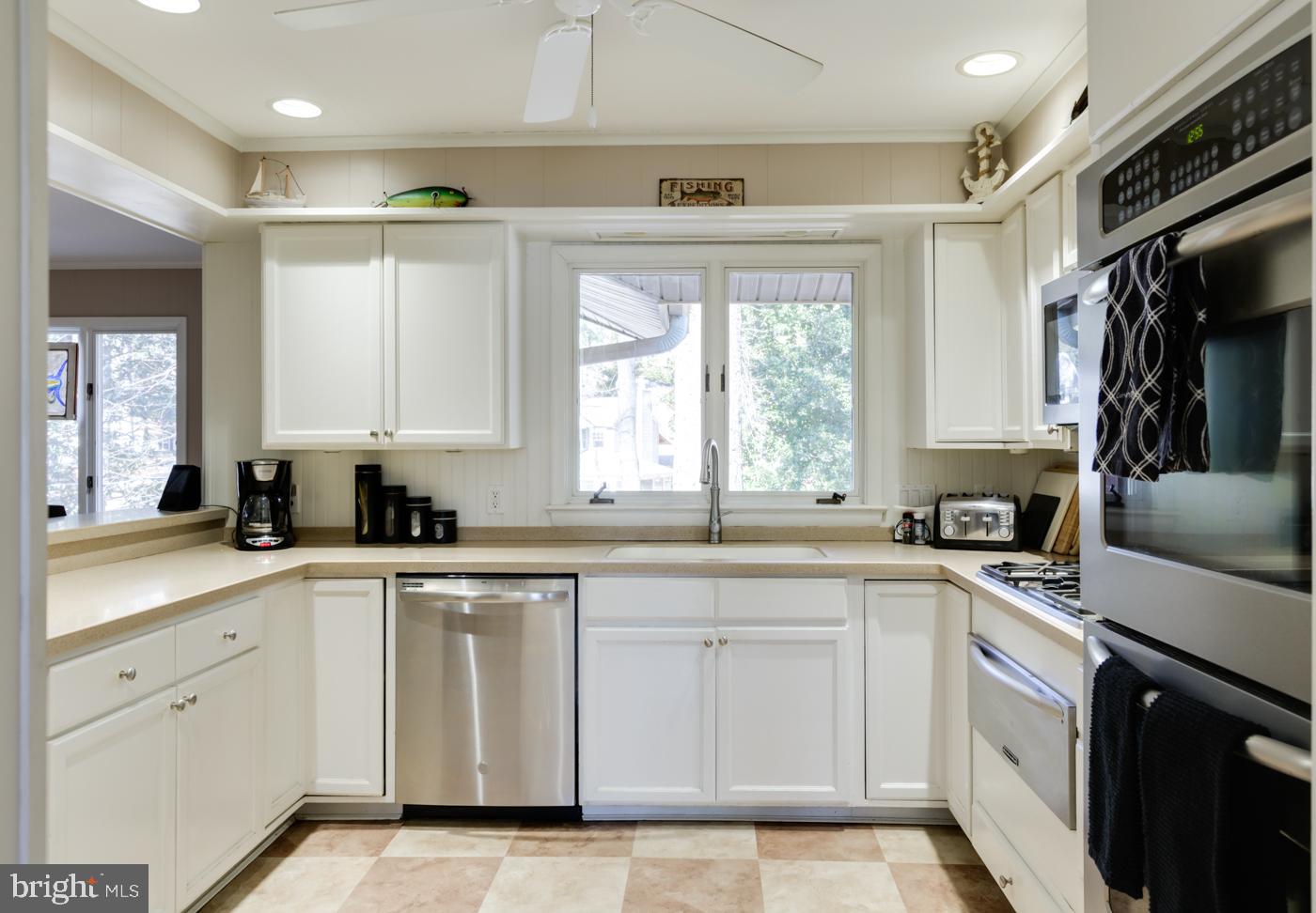 423 Rolling Road Salisbury, MD 21801 - Photo 9 of 45 Kitchen