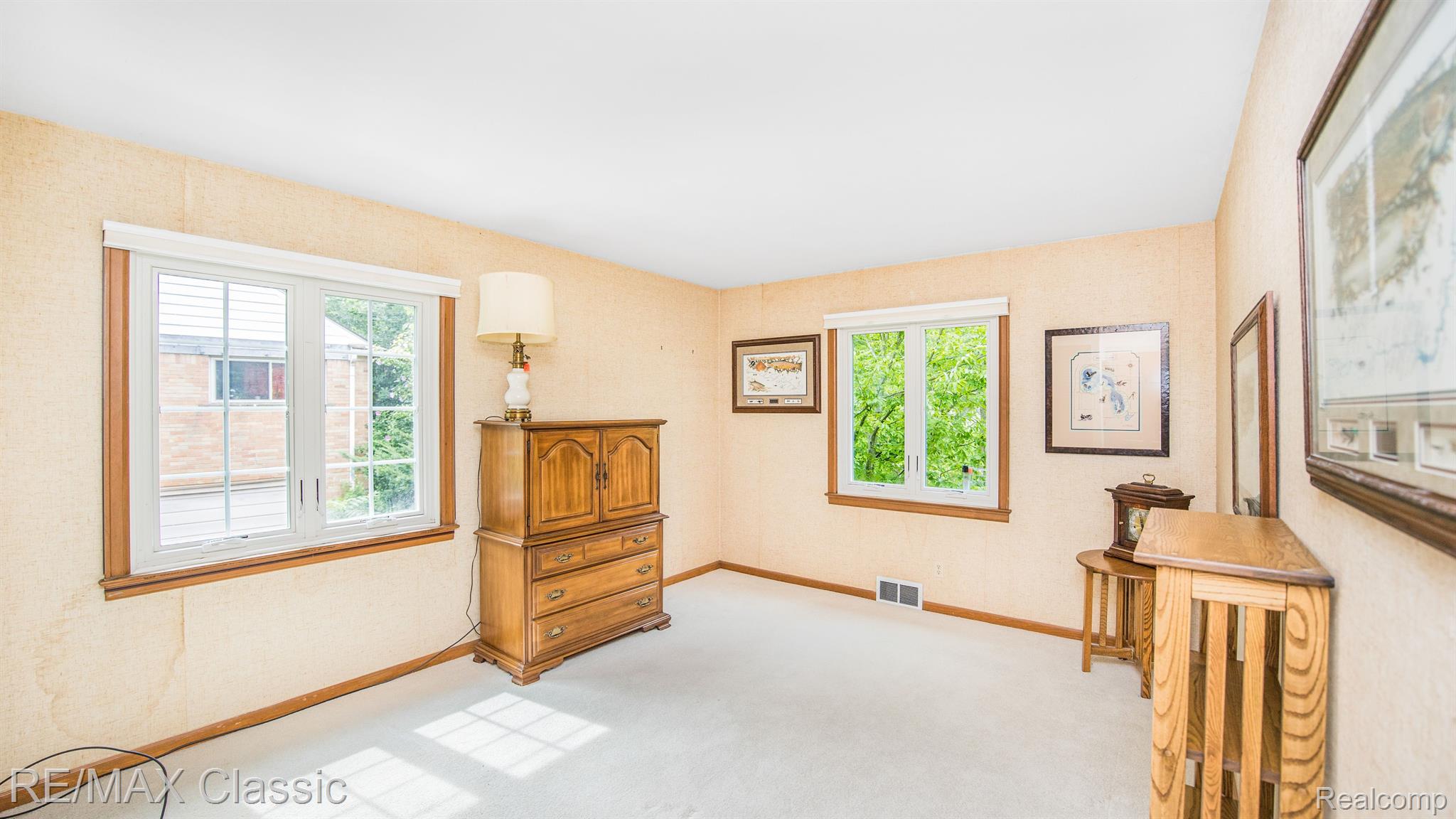 27256 Meadowbrook Road Redford, MI 48239 - Photo 32 of 62 2nd Bedroom