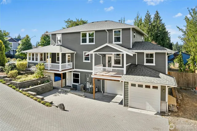 $1,750,000 | 8118 Northeast 126th Street, Kirkland, WA 98034