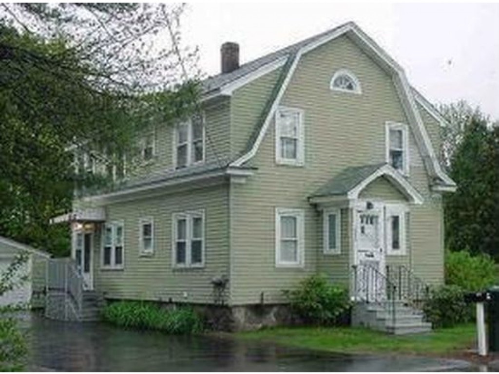545 Huse Road Manchester, NH 03103 - Photo 1 of 18 Gallery Image 1
