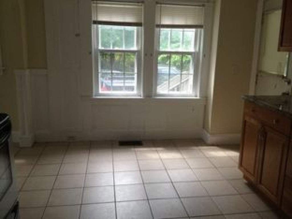 545 Huse Road Manchester, NH 03103 - Photo 11 of 18 Gallery Image 11