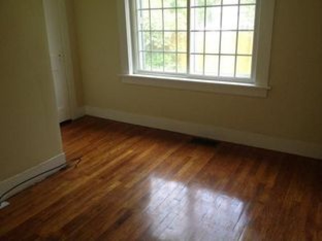 545 Huse Road Manchester, NH 03103 - Photo 6 of 18 Gallery Image 6