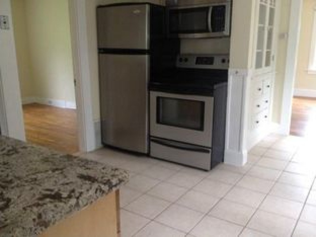 545 Huse Road Manchester, NH 03103 - Photo 10 of 18 Gallery Image 10