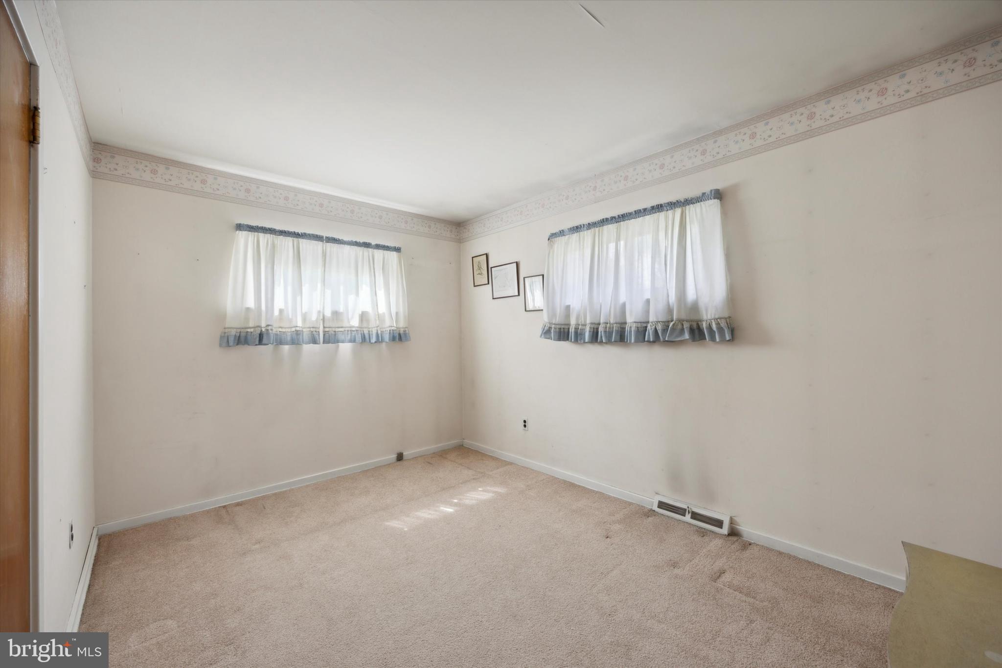 484 Prospect Road Warminster, PA 18974 - Photo 13 of 24