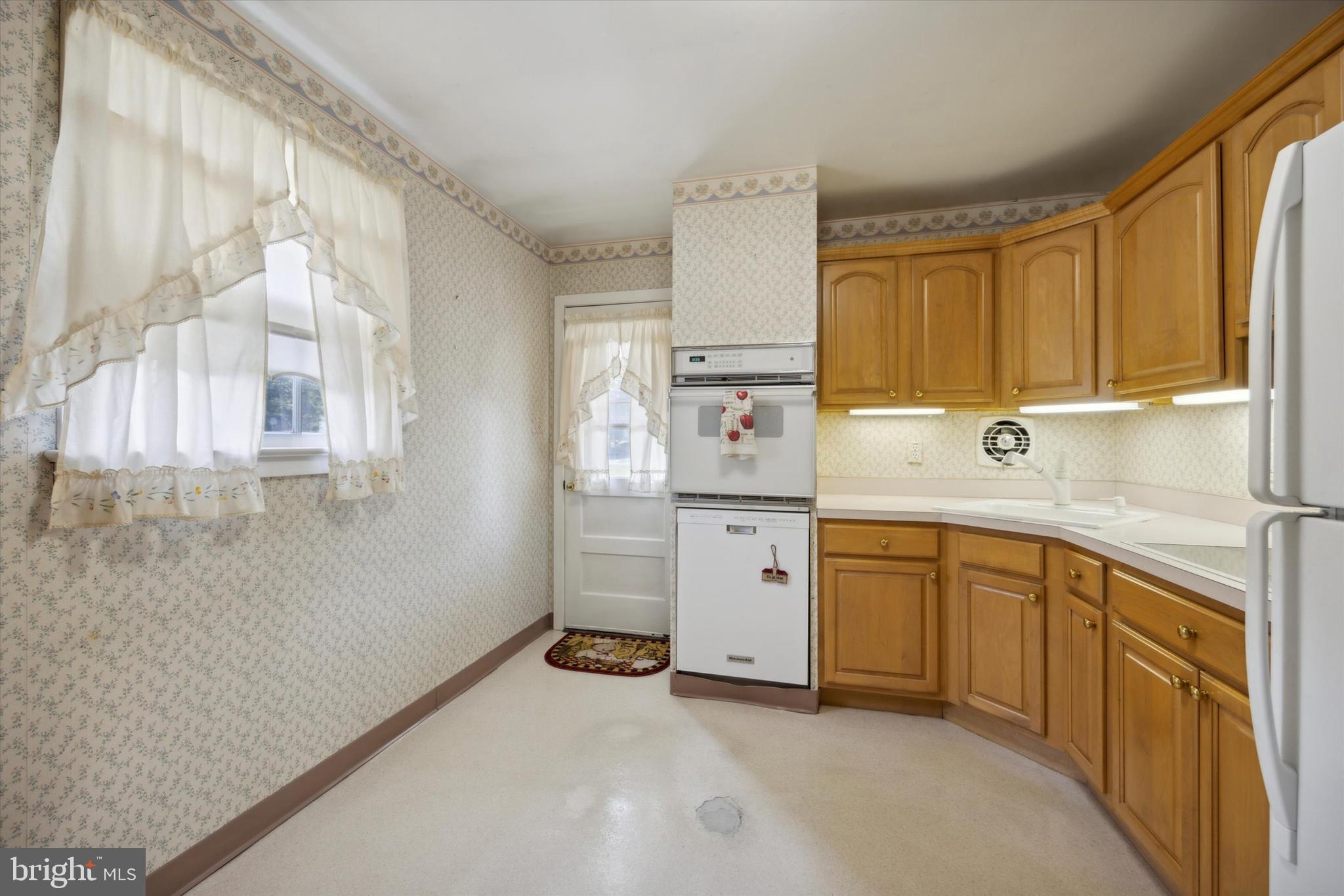 484 Prospect Road Warminster, PA 18974 - Photo 8 of 24