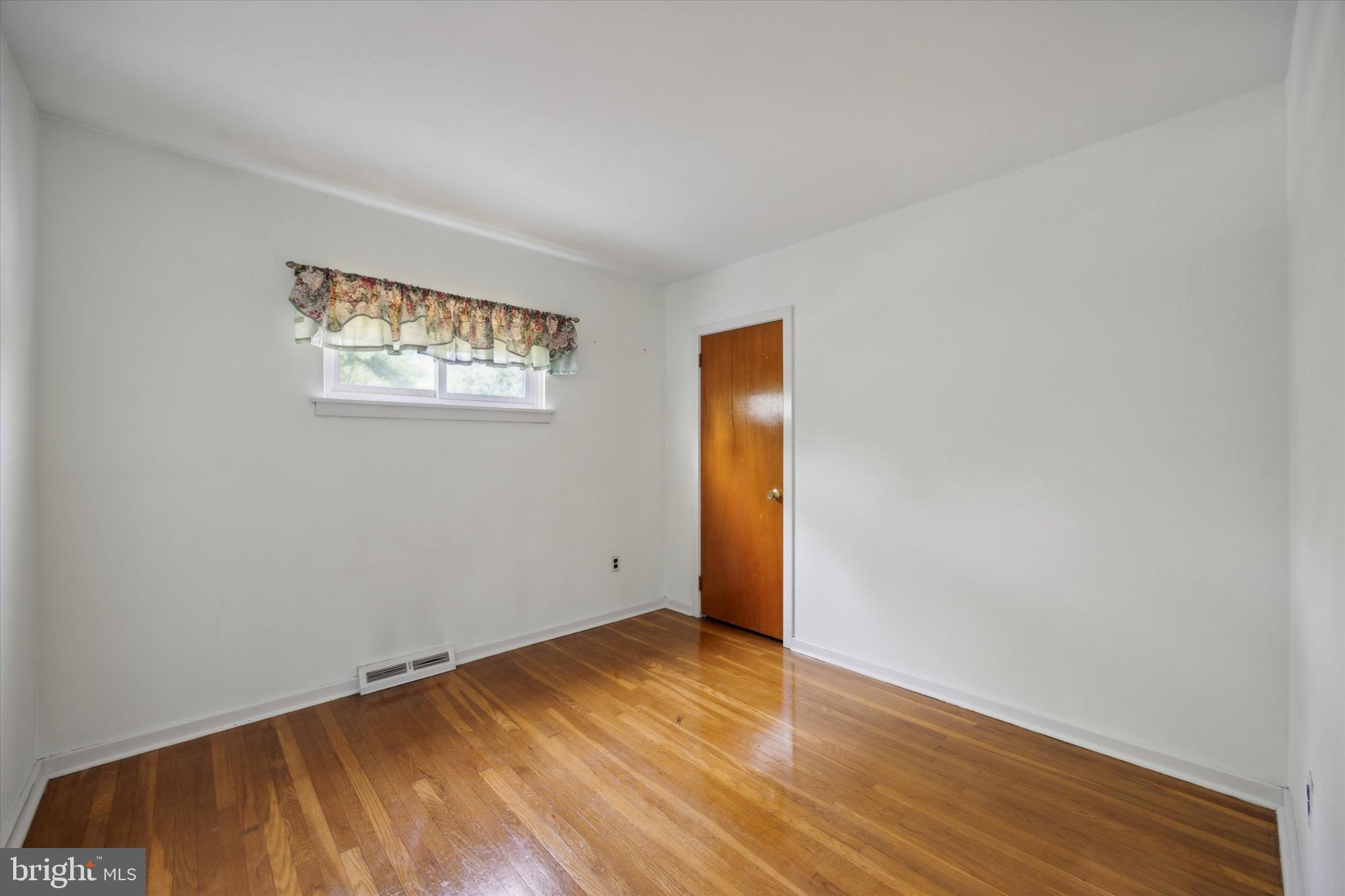 484 Prospect Road Warminster, PA 18974 - Photo 10 of 24
