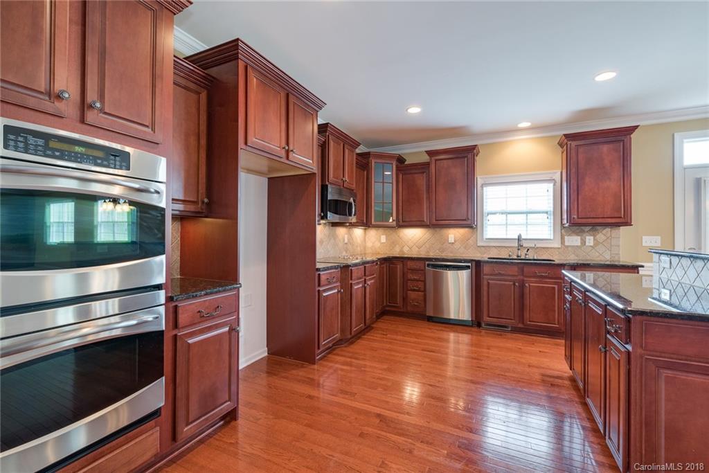 4215 Bright Road Charlotte, NC 28214 - Photo 8 of 33 Gallery Image 8