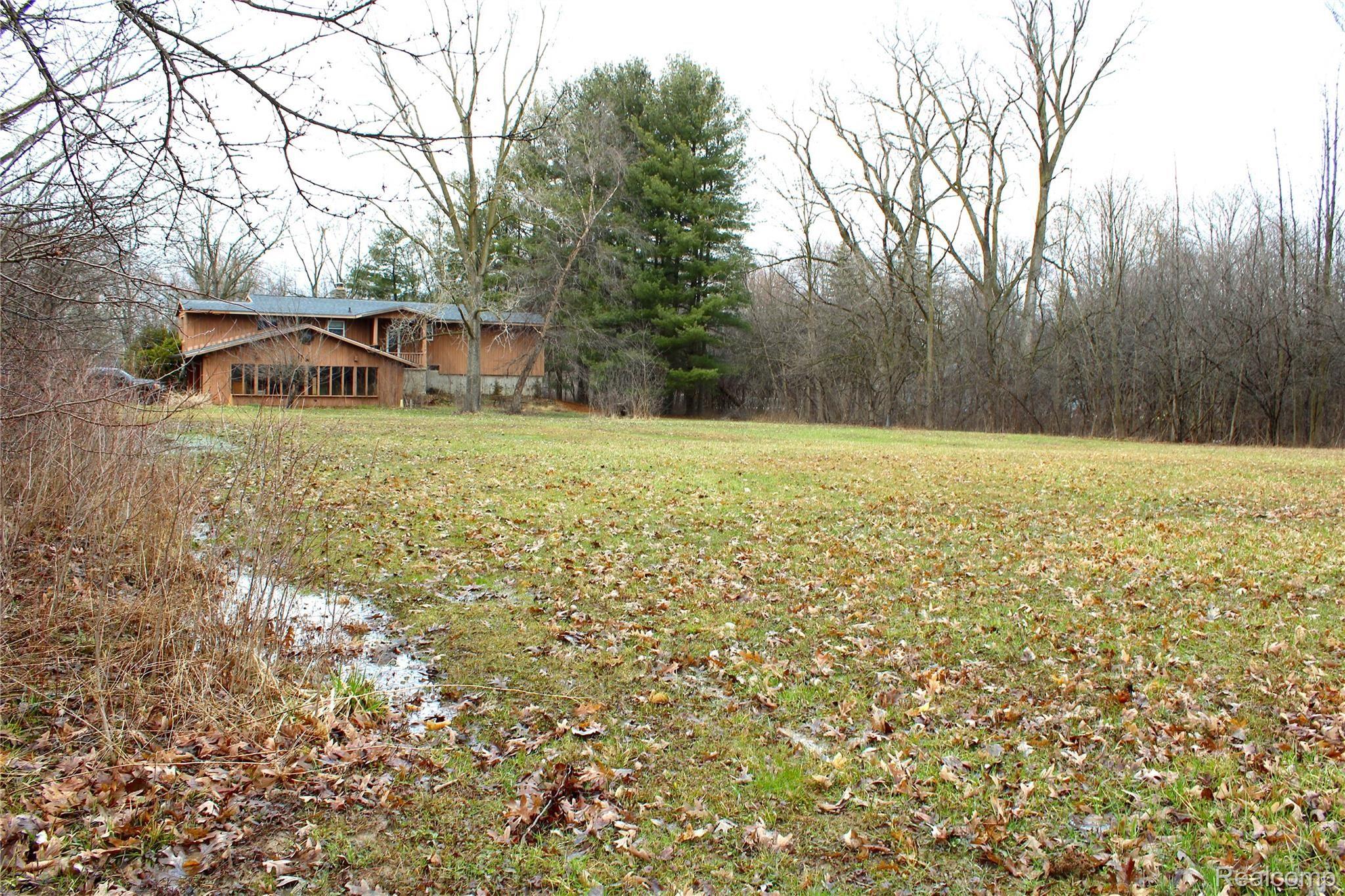 2354 Murphy Road Flint, MI 48504 - Photo 6 of 64 Pic - 5.JPG