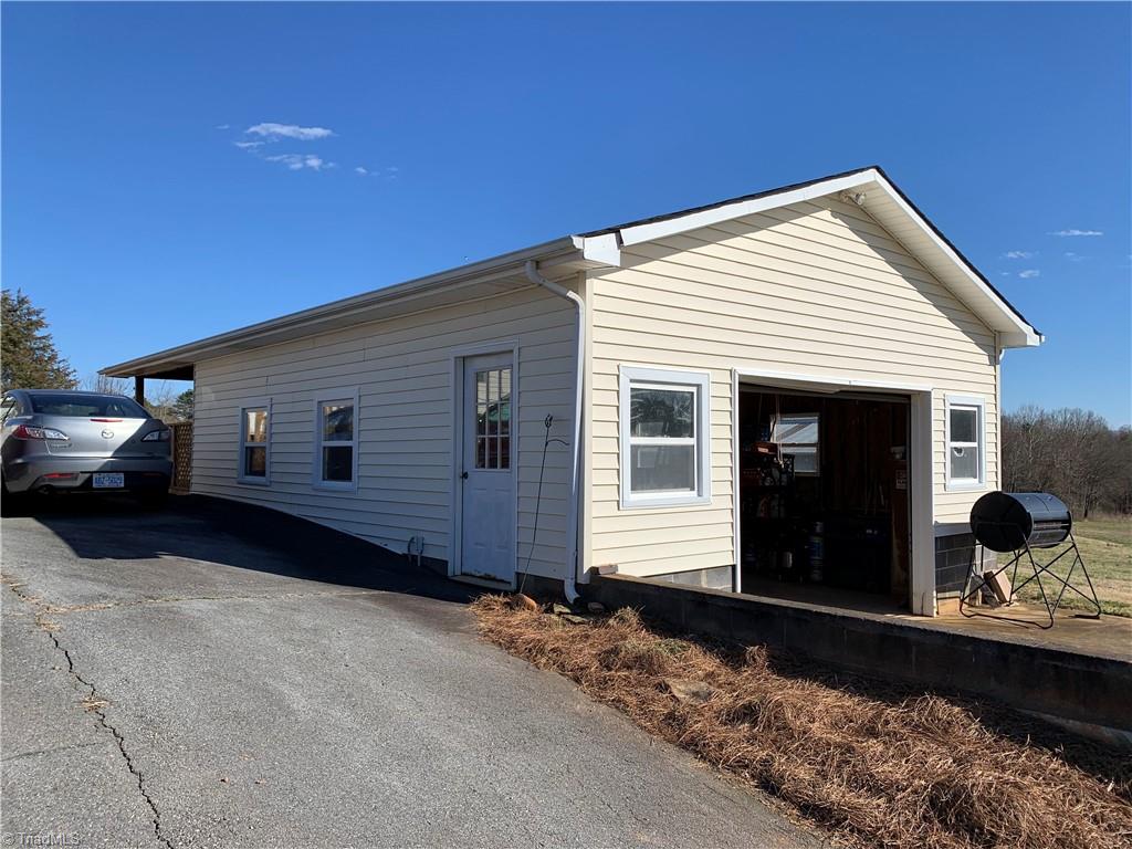 5717 Friendship Circle Road East Bend, NC 27018 - Photo 28 of 34 Gallery Image 28