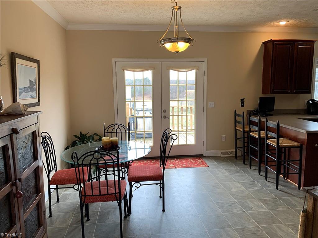 5717 Friendship Circle Road East Bend, NC 27018 - Photo 7 of 34 Gallery Image 7