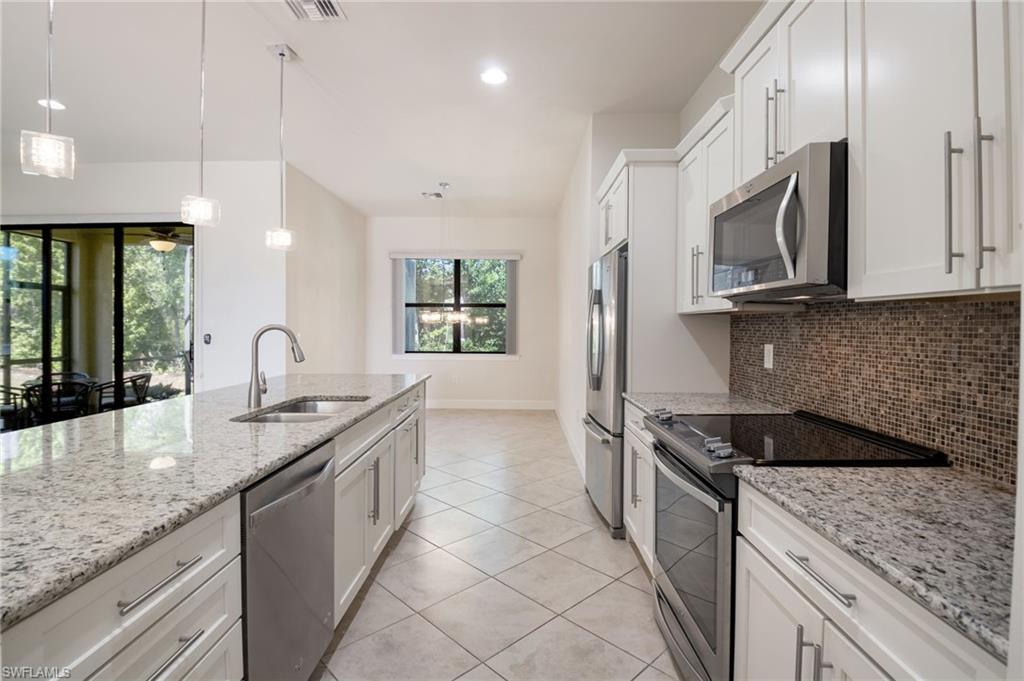 9074 Triangle Palms Lane Fort Myers, FL 33913 - Photo 6 of 22