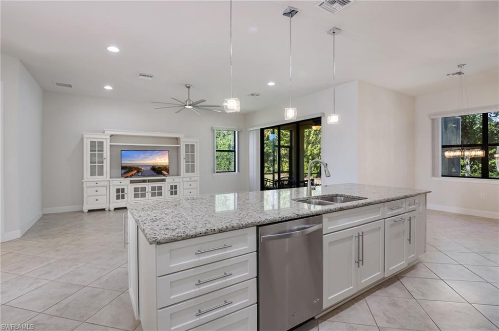 9074 Triangle Palms Lane Fort Myers, FL 33913 - Photo 7 of 22