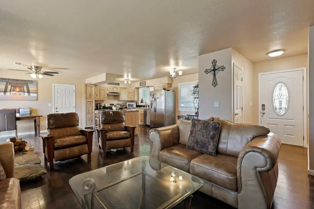 $350,000 | 7102 Bohn Boulevard, Anderson, CA 96007