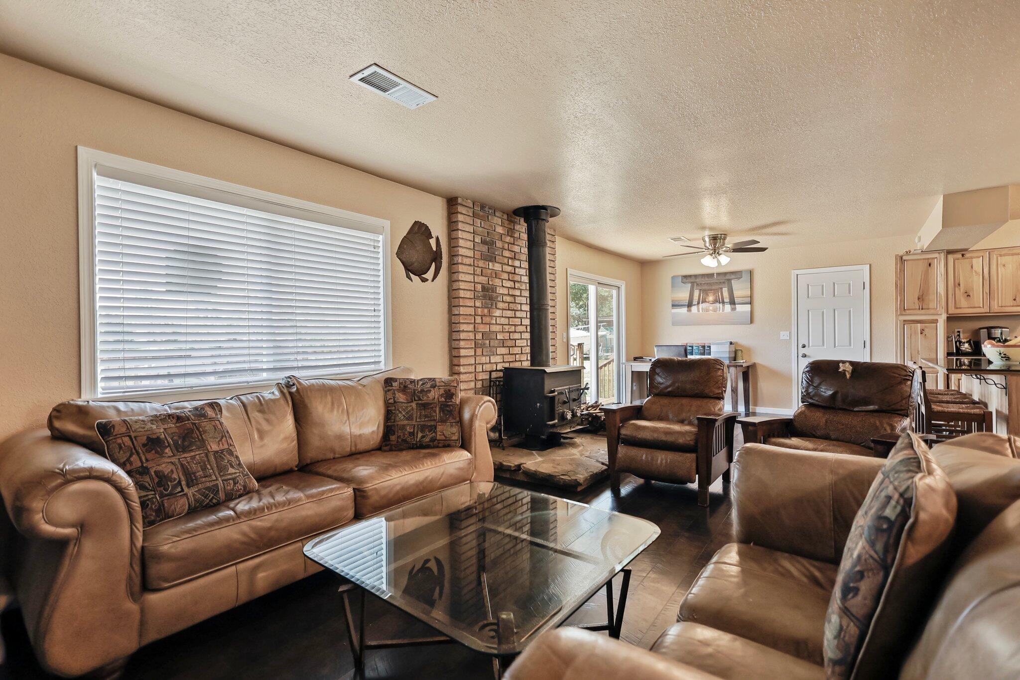 7102 Bohn Boulevard Anderson, CA 96007 - Photo 6 of 31 11-web-or-mls-_K3A3941