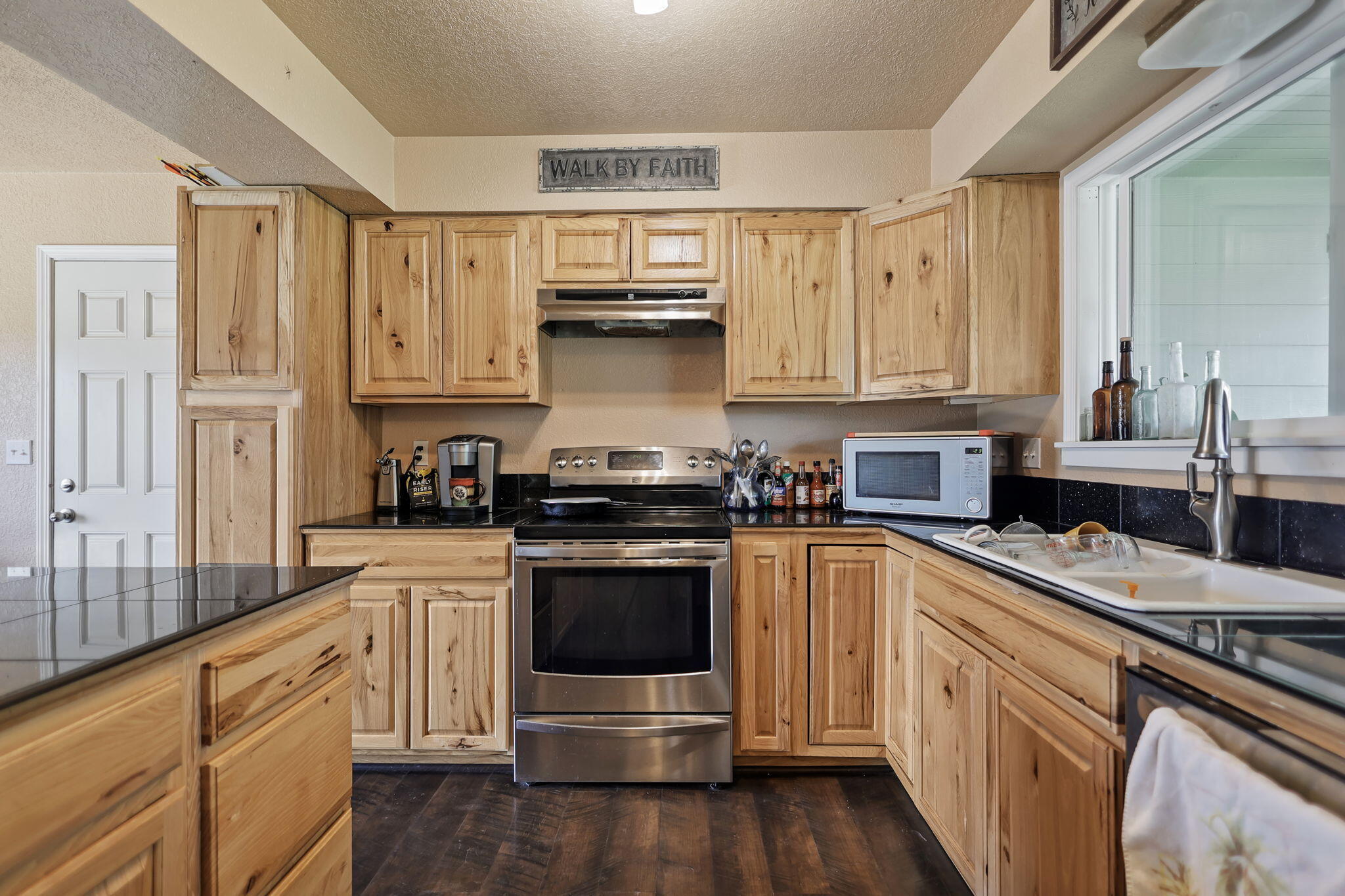 7102 Bohn Boulevard Anderson, CA 96007 - Photo 7 of 31 34-web-or-mls-_K3A3921