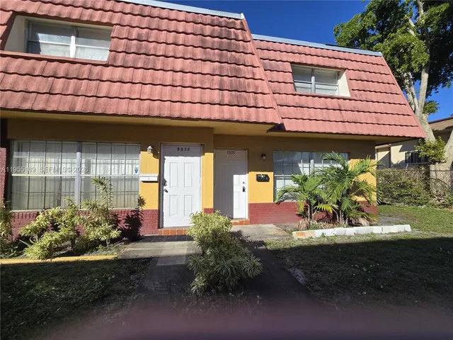 $1,900 | 5309 Northwest 27th Street, Unit 5D, Lauderhill, FL 33313