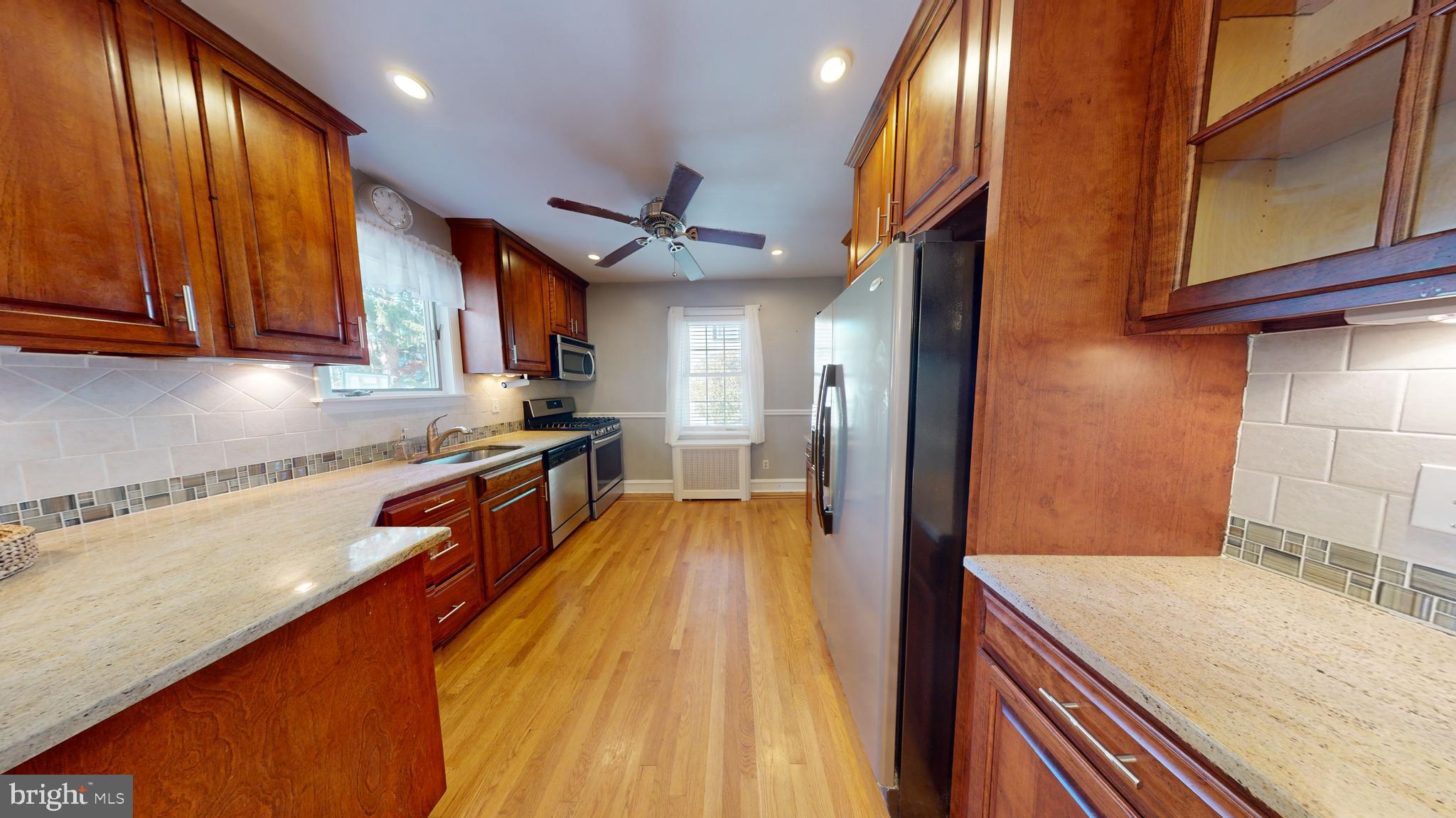 2424 Hollis Road Havertown, PA 19083 - Photo 17 of 37