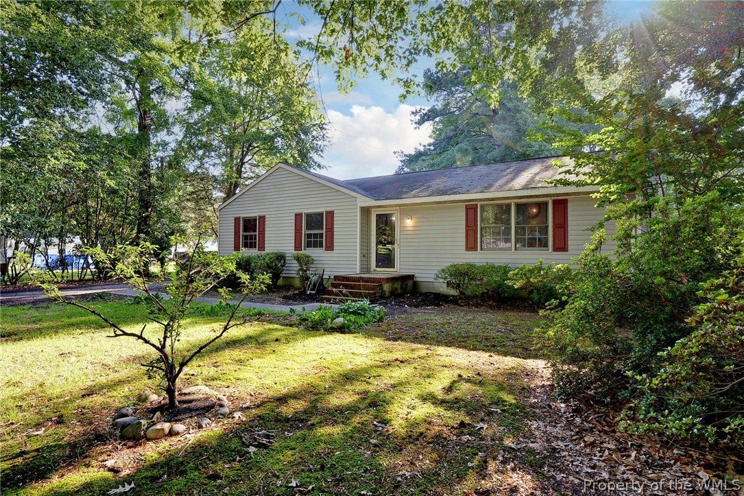 217 Rich Road Yorktown, VA 23693 - Photo 1 of 27 Gallery Image 1
