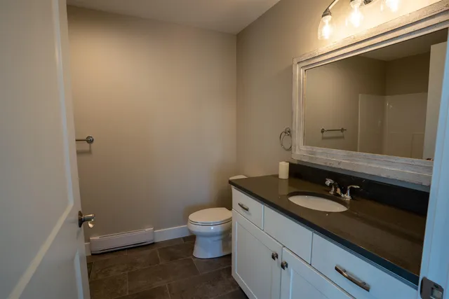 $2,300 | 10 4th Street, Unit 201, Dover, NH 03820