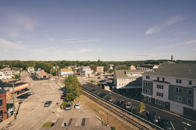 $2,300 | 10 4th Street, Unit 201, Dover, NH 03820