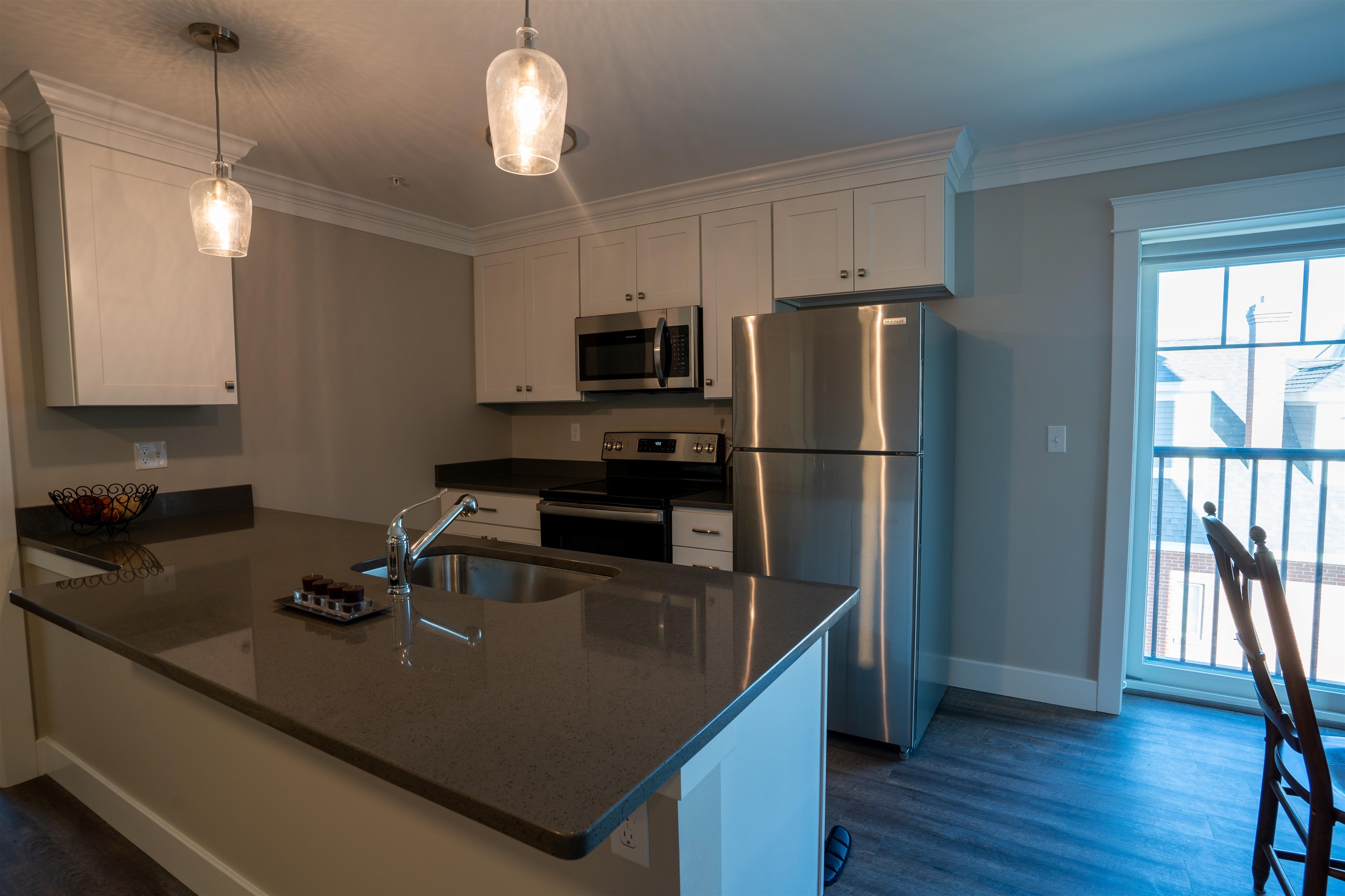 10 4th Street, Unit 201 Dover, NH 03820 - Photo 5 of 35