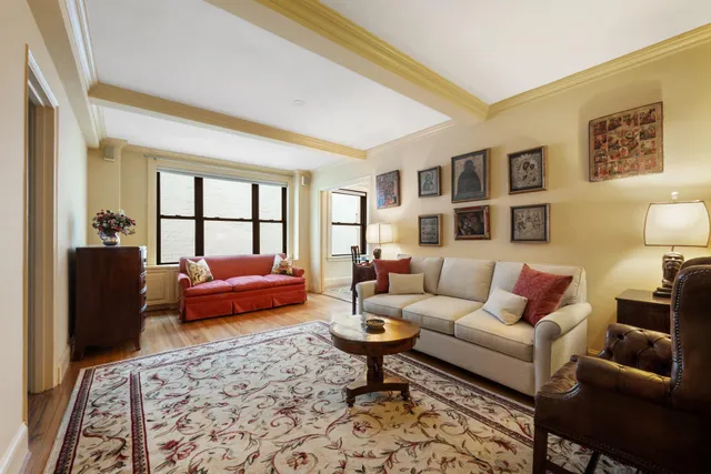 $585,000 | 12 East 97th Street, Unit 8E | Upper East Side