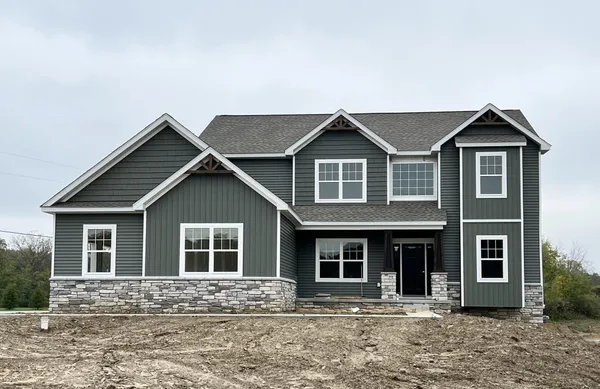 $813,449 | 9919 White Tail Drive, Saline, MI 48176
