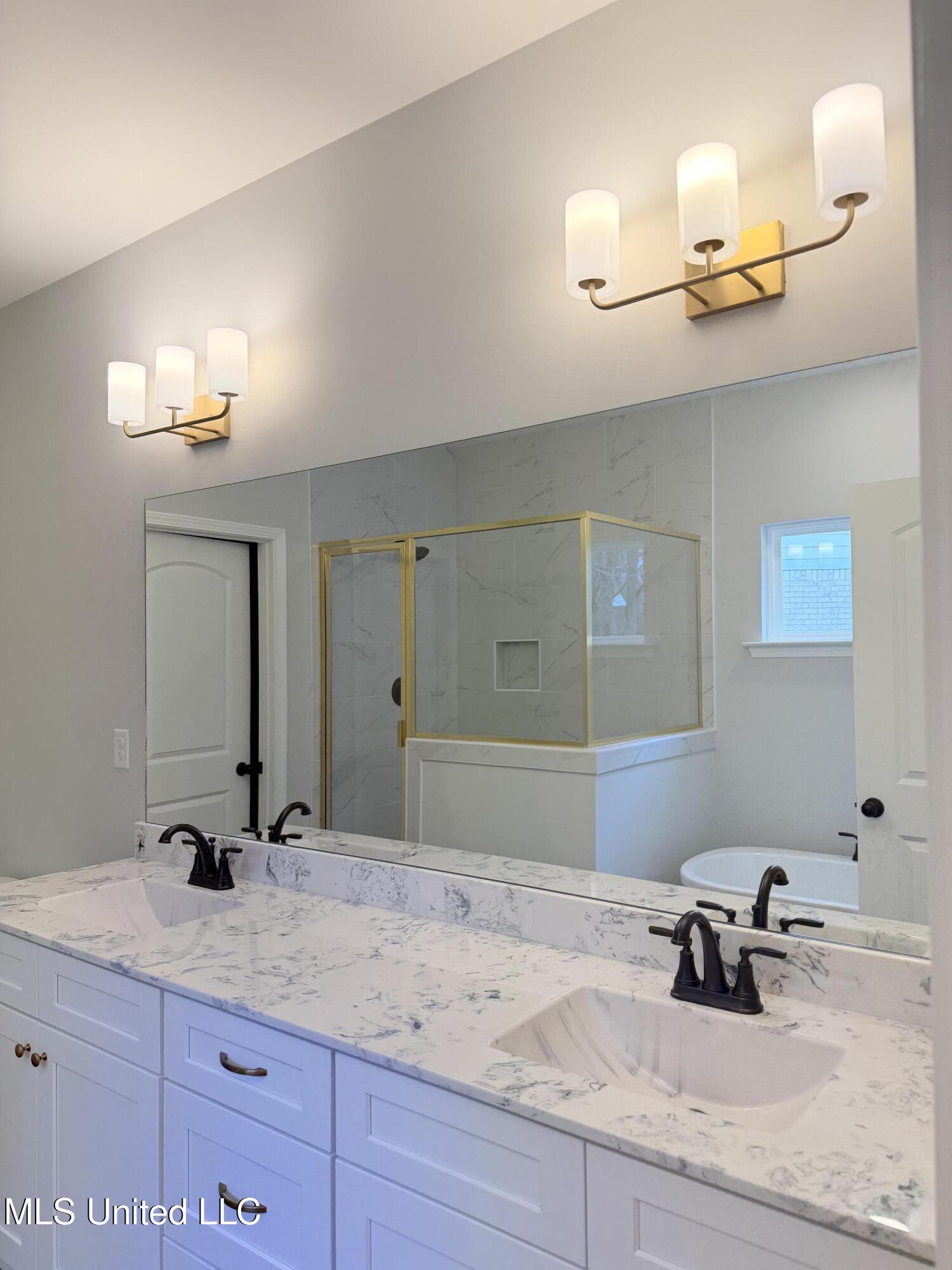 7155 Hickory Holw Road Walls, MS 38680 - Photo 6 of 10 IMG_2838