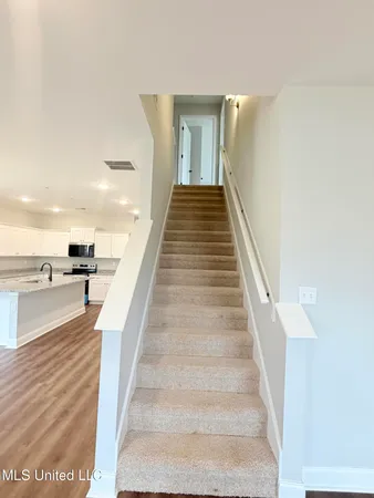 $337,225 | 7155 Hickory Holw Road, Walls, MS 38680