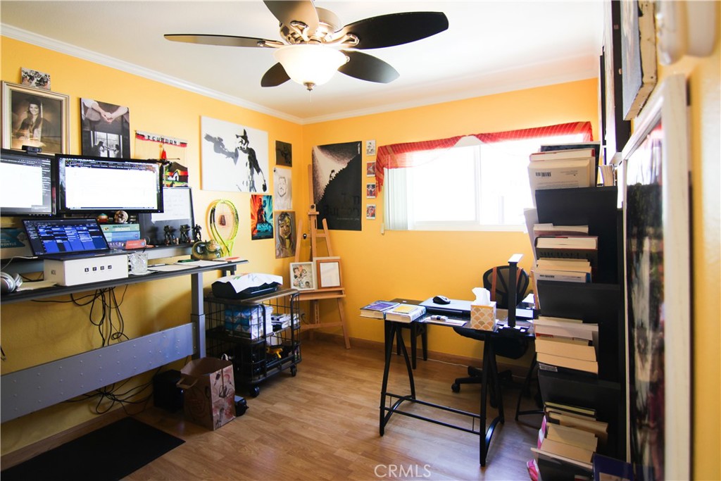 18425 Saticoy Street, Unit 4 Reseda, CA 91335 - Photo 9 of 17