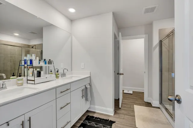 $2,300 | 4428 Skyridge Drive, Nashville, TN 37207