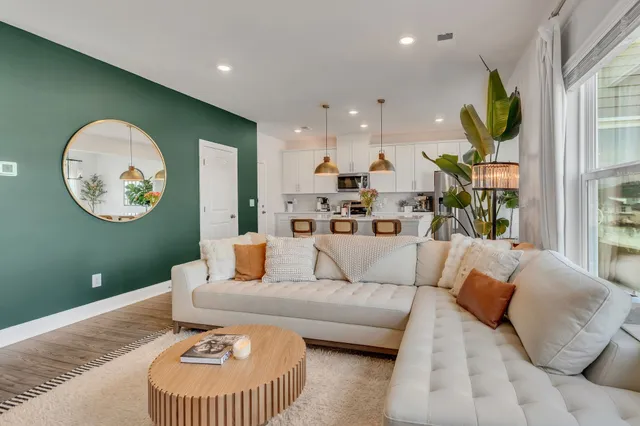 $2,300 | 4428 Skyridge Drive, Nashville, TN 37207