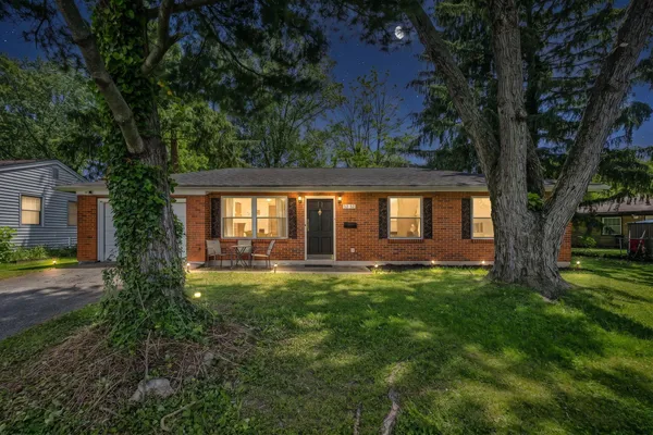 $220,000 | 3252 Burdett Court, Columbus, OH 43232