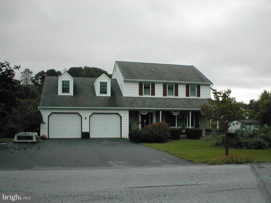 324 Knights Bridge Way Lititz, PA 17543 - Photo 1 of 8