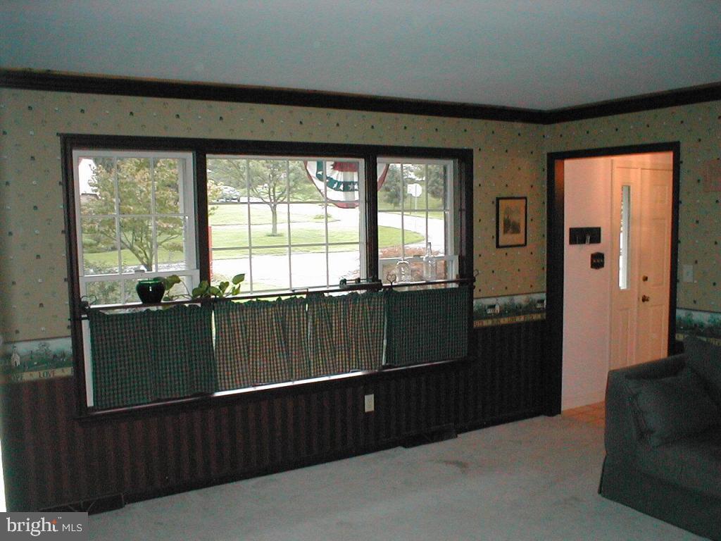 324 Knights Bridge Way Lititz, PA 17543 - Photo 4 of 8